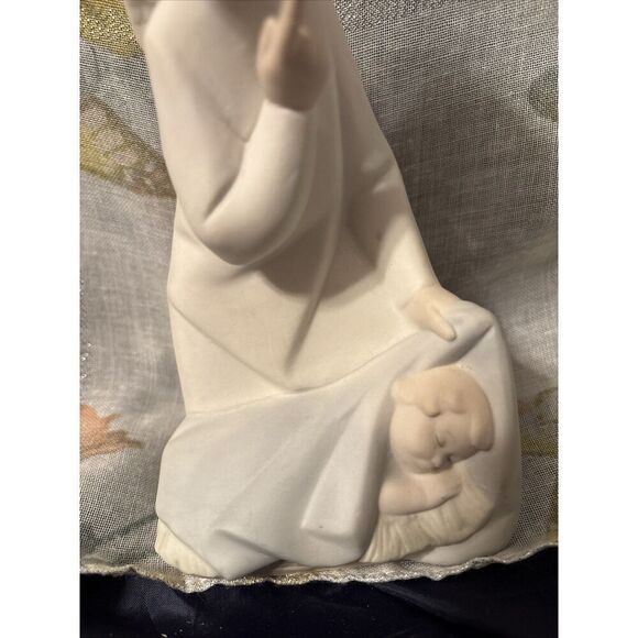 Lladro Spain Porcelain Angel with Baby Matte Figurine #4635 - Picture 16 of 16